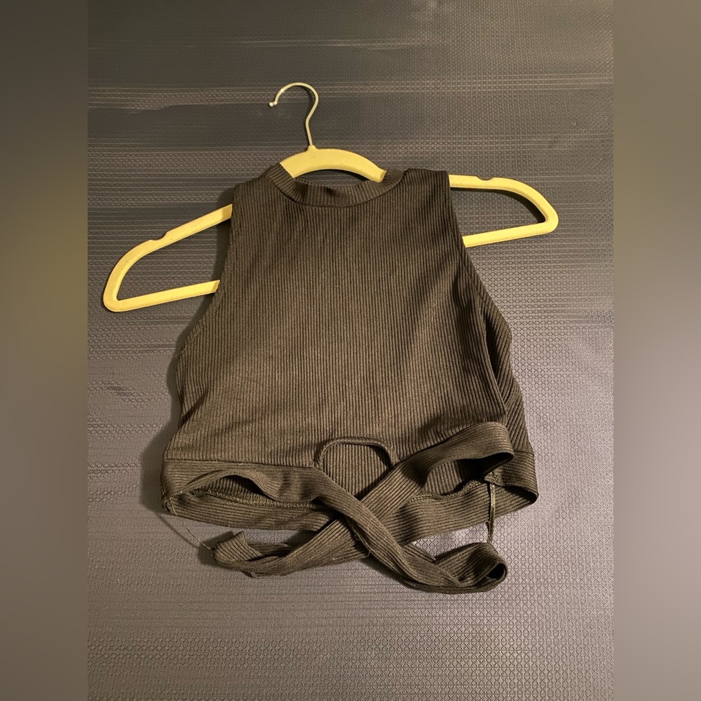 BERSHKA Crop top